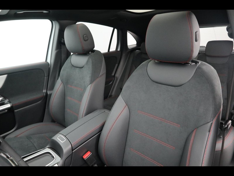 7 - Mercedes GLA 200 d amg line advanced plus 8g-dct