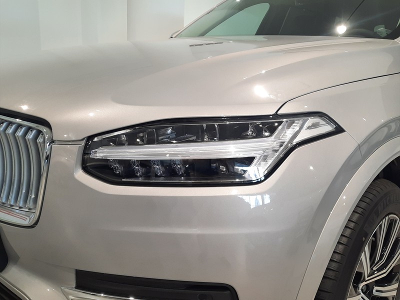 25 - Volvo XC90 2.0 b5 plus bright awd automatico 7p.ti