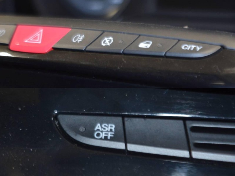 19 - Lancia Ypsilon 1.0 firefly hybrid 70cv platino s&s