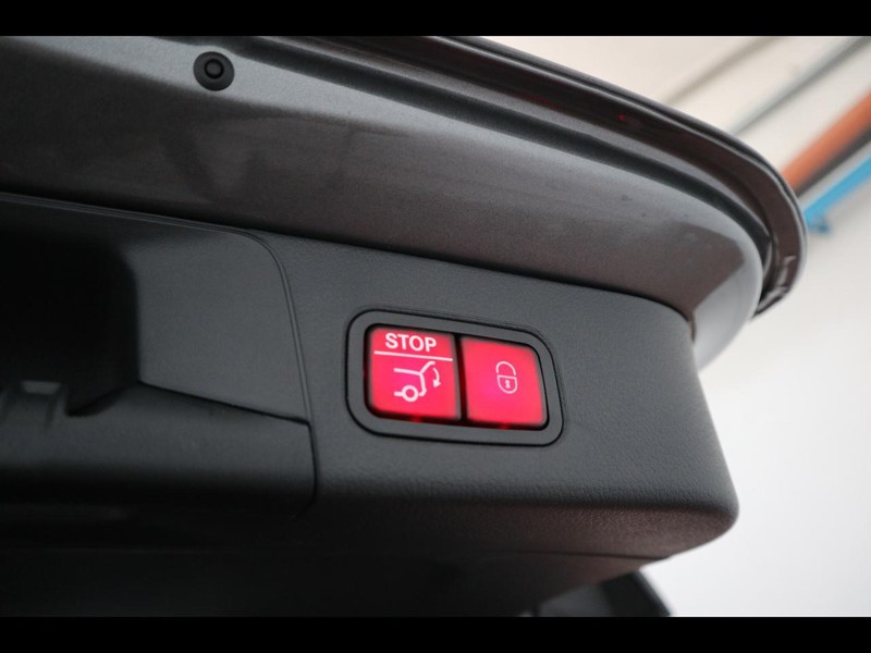 19 - Mercedes Classe B 180 d street edition 8g-dct