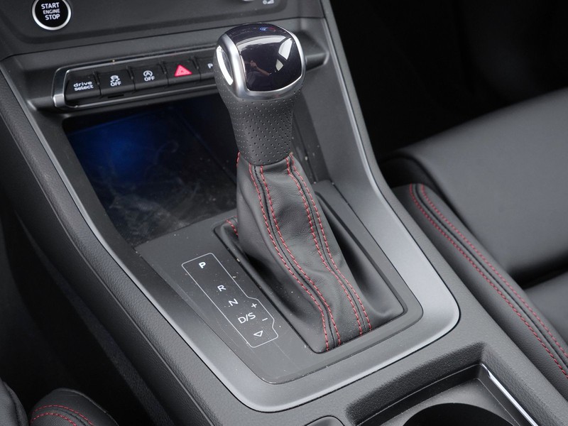 25 - Audi Q3 sportback 40 2.0 tdi 193cv s line edition quattro s tronic