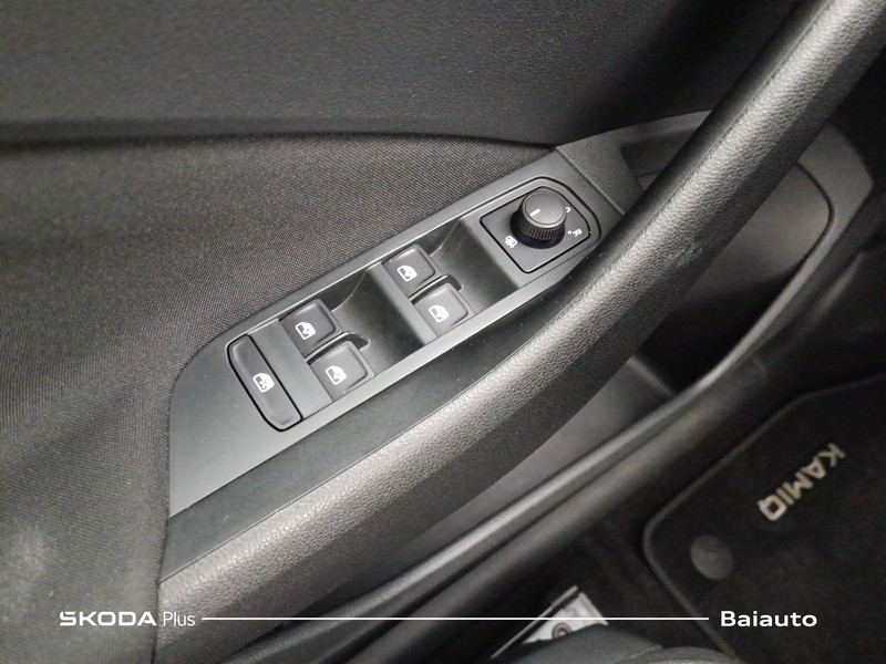 19 - Skoda Kamiq 1.0 tsi 95cv ambition