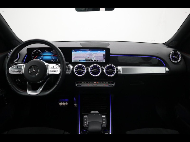 13 - Mercedes GLB 200 d premium 8g-dct