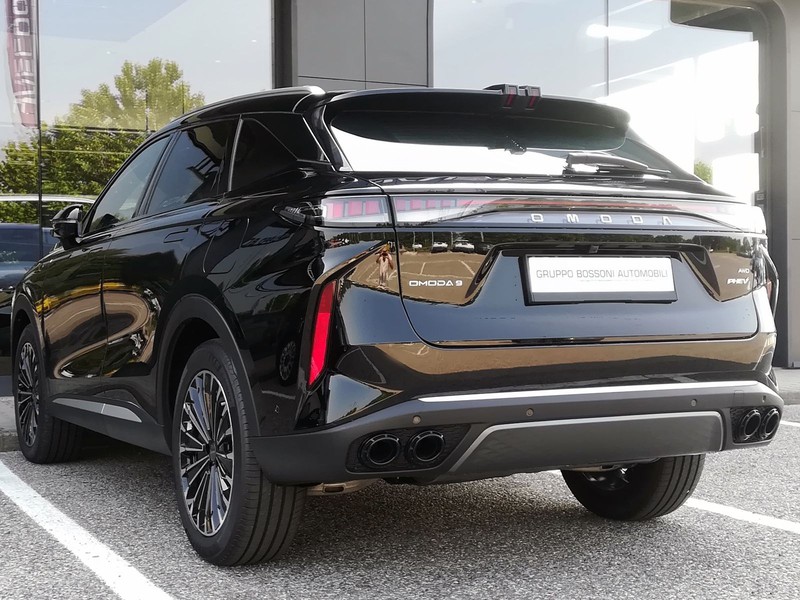 7 - Omoda 9 PHEV 1.5TGDI - Trazione AWD DHT3 Premium (AWD) - Interni Rosso