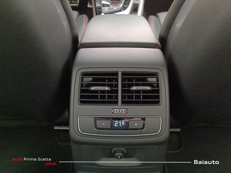 13 - Audi RS4 avant 2.9 v6 tfsi 450cv quattro tiptronic