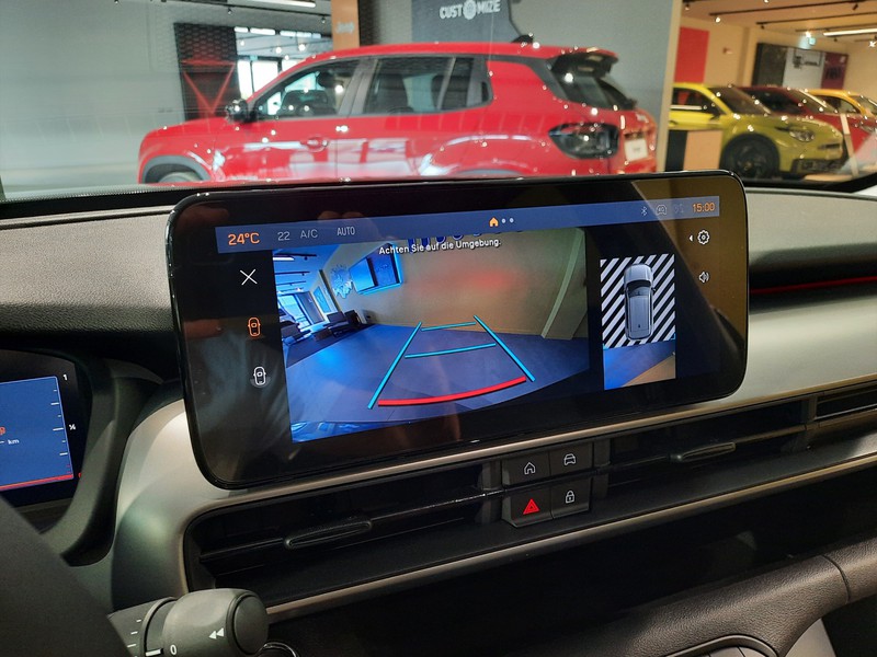 13 - Jeep Avenger 1.2 turbo e-hybrid mhev 110cv summit fwd edct6