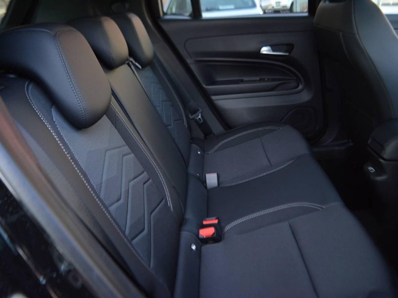 7 - Jeep Avenger 1.2 turbo e-hybrid mhev 110cv summit fwd edct6