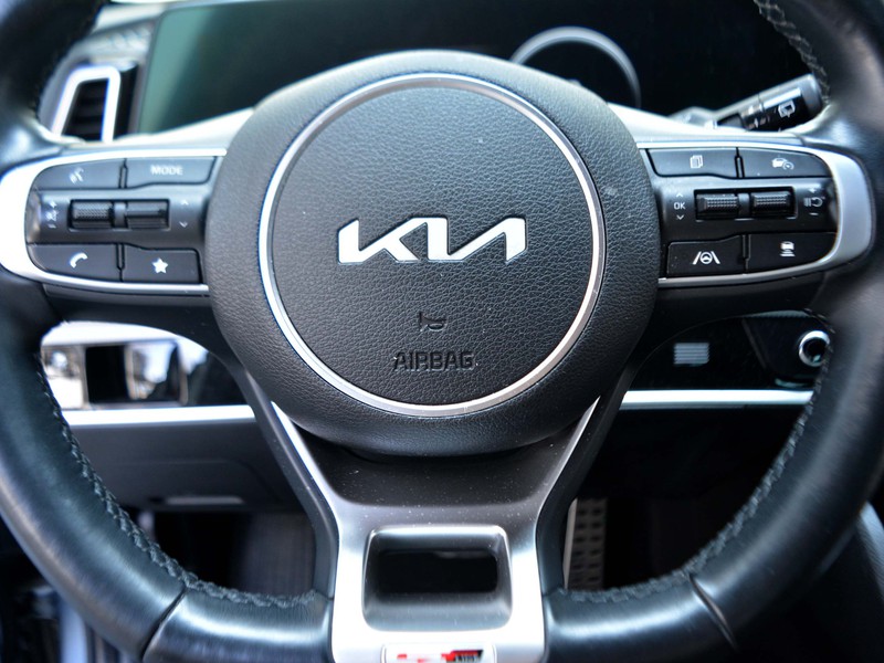 19 - Kia Sportage 1.6 t-gdi phev gt-line sunroof pack awd at6