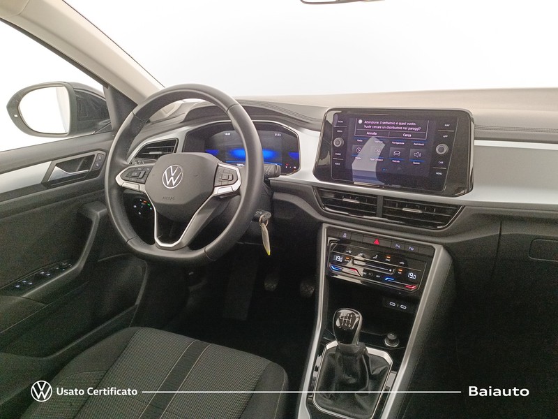 7 - Volkswagen T-Roc 2.0 tdi scr 115cv life