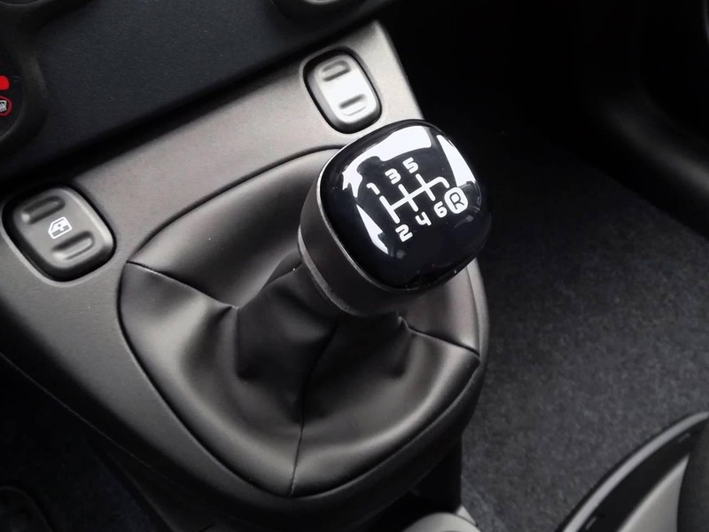 13 - Fiat Panda 1.0 firefly hybrid 70cv s&s 5p.ti