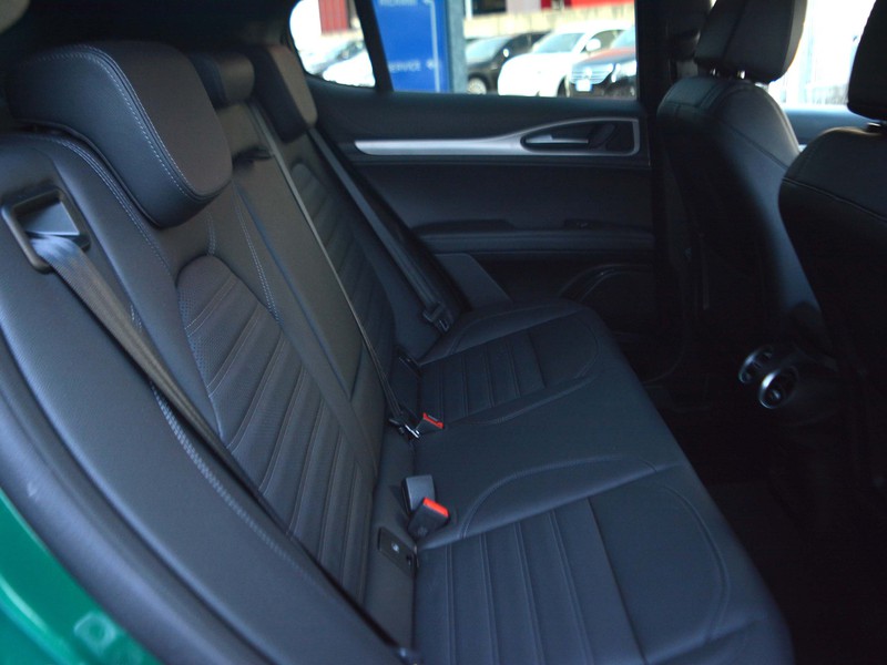 7 - Alfa Romeo Stelvio 2.2 turbo 210cv veloce q4 at8