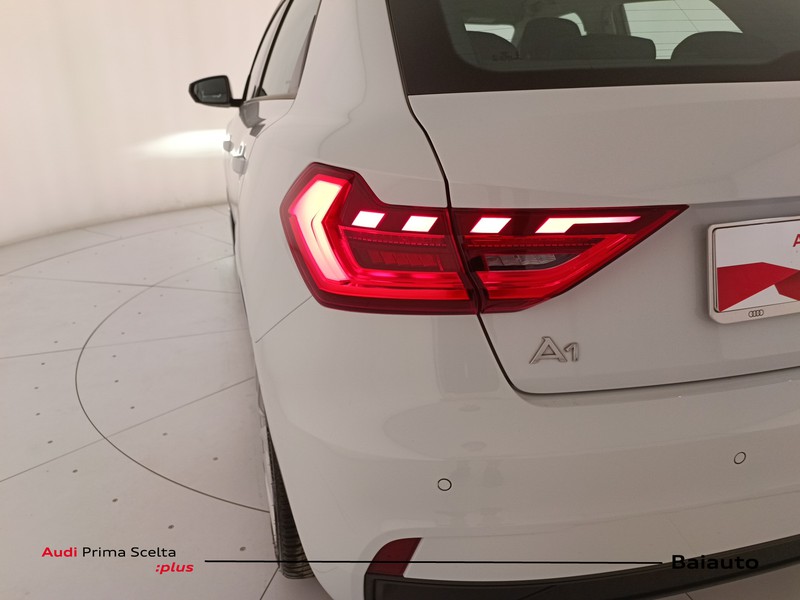 25 - Audi A1 sportback 30 1.0 tfsi 110cv admired