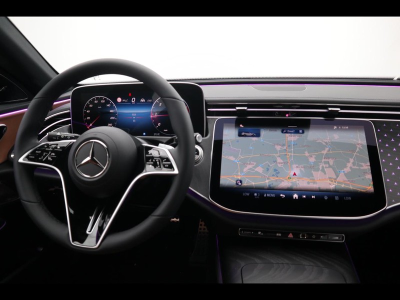 13 - Mercedes Classe E station wagon all-terrain 220 d premium 4matic 9g-tronic