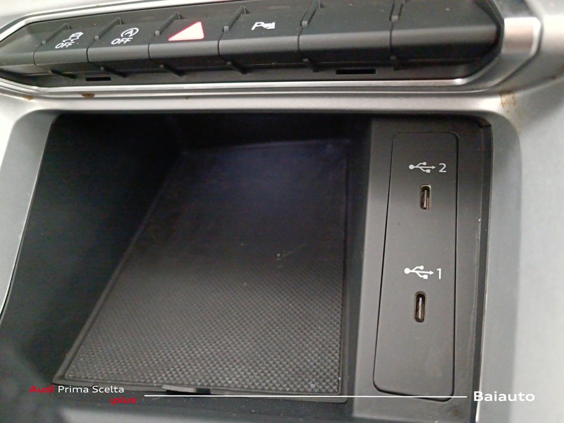 13 - Audi Q3 35 2.0 tdi business advanced s tronic