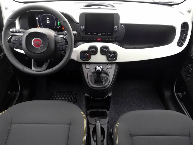 7 - Fiat Panda pandina 1.0 firefly hybrid 70cv s&s