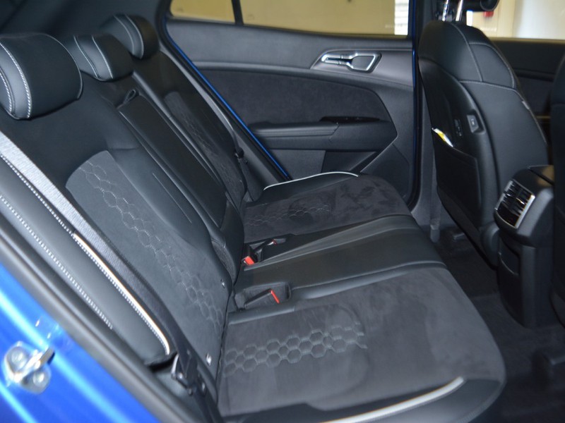 7 - Kia Sportage 1.6 t-gdi hev gt-line sunroof pack at6