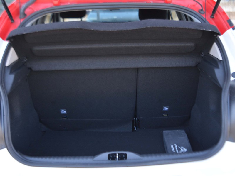 13 - Citroen C3 1.2 puretech 83cv shine s&s my20