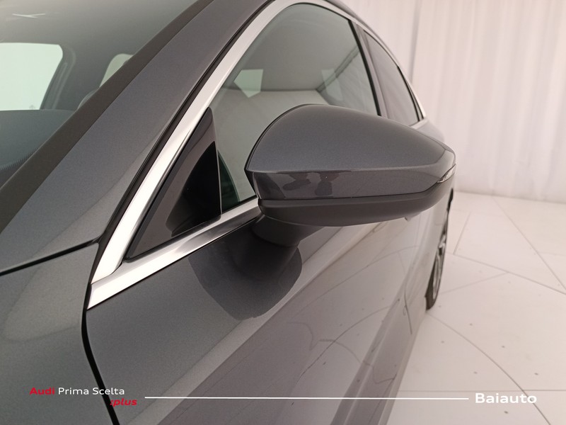 25 - Audi A3 sedan 2.0 tdi 150cv s line edition s tronic