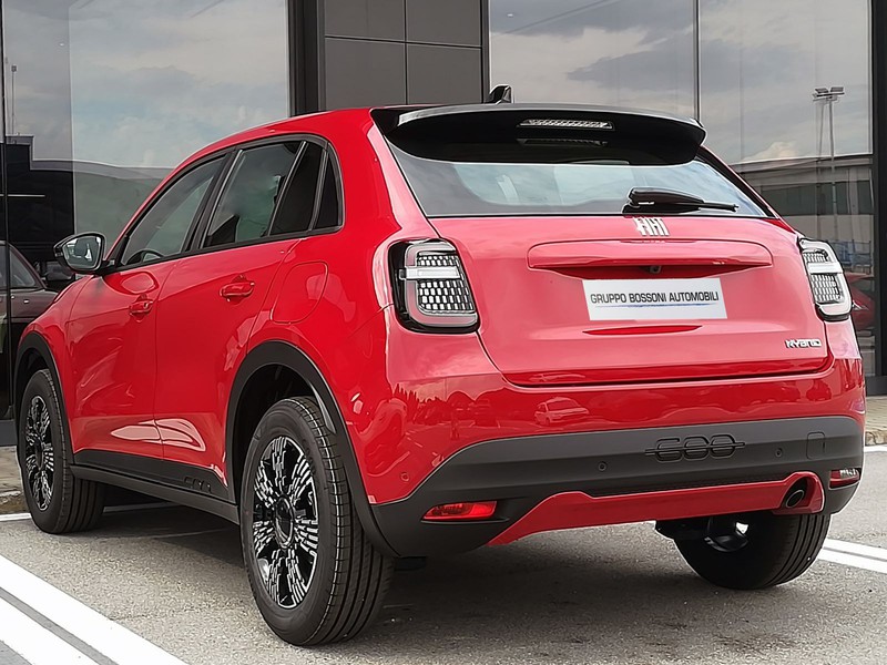 7 - Fiat 600 1.2 hybrid 110cv icon edct