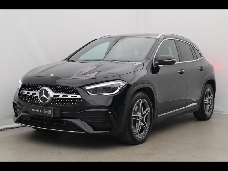 1 - Mercedes GLA 180 d premium 8g-dct