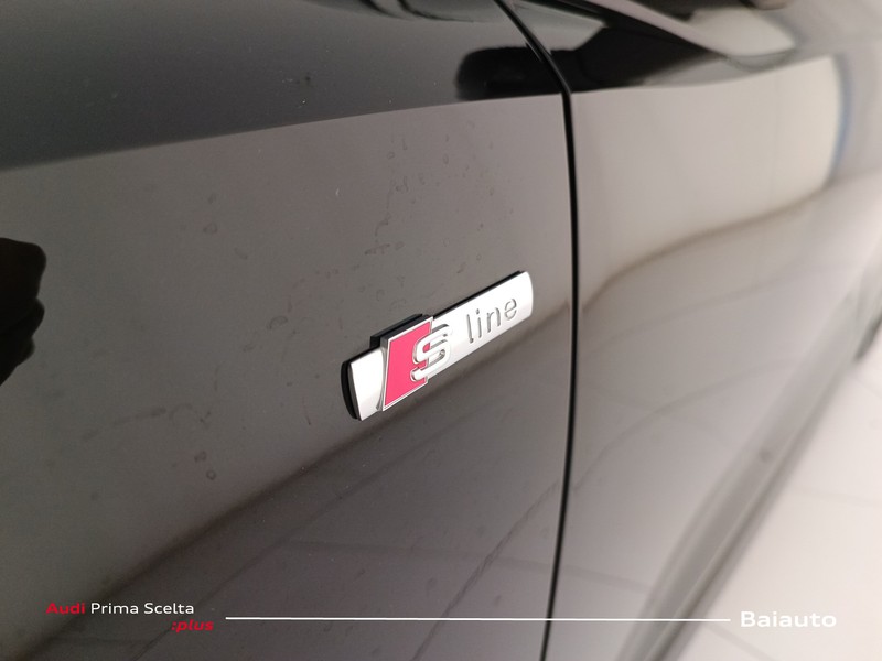 25 - Audi Q3 35 2.0 tdi s line edition s tronic