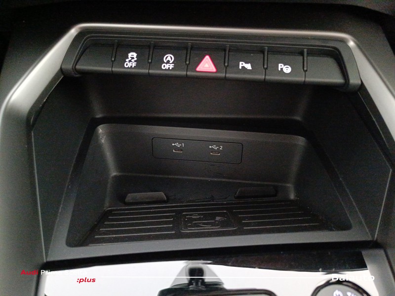 13 - Audi A3 sportback 30 1.5 g-tron s tronic