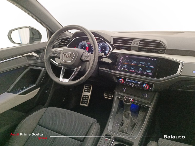7 - Audi Q3 35 1.5 tfsi evo2 s line edition s tronic