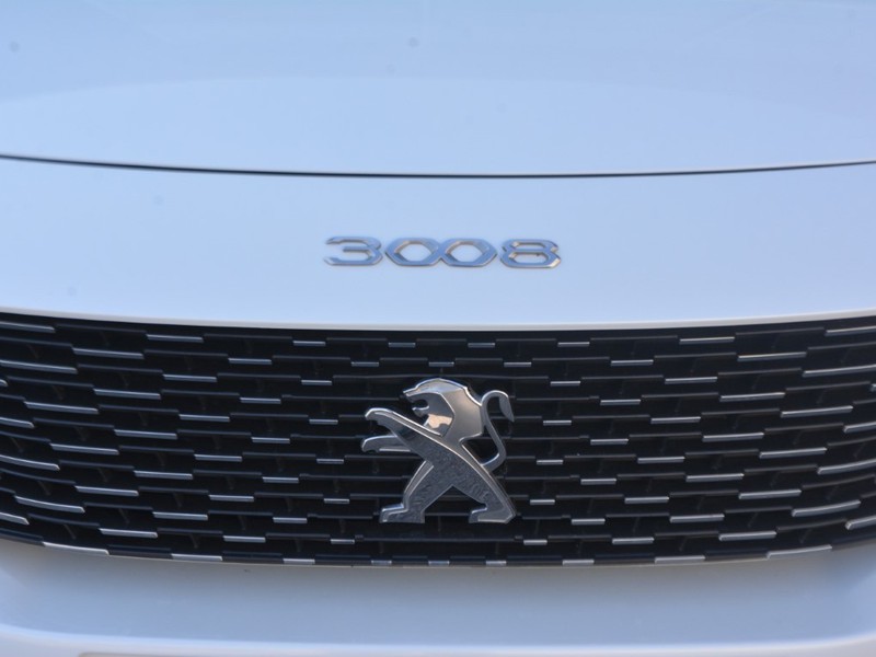 19 - Peugeot 3008 1.5 bluehdi allure eat8 s&s