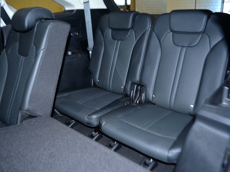 7 - Kia Sorento 1.6 t-gdi phev style awd at6