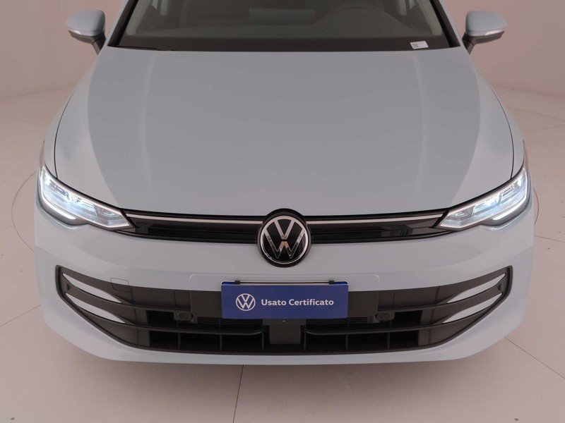 13 - Volkswagen Golf 1.5 tsi ehybrid 204cv edition plus dsg