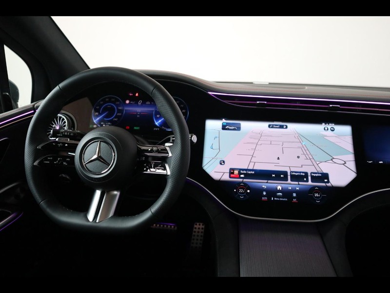 13 - Mercedes EQE suv 350 amg line premium extra 4matic