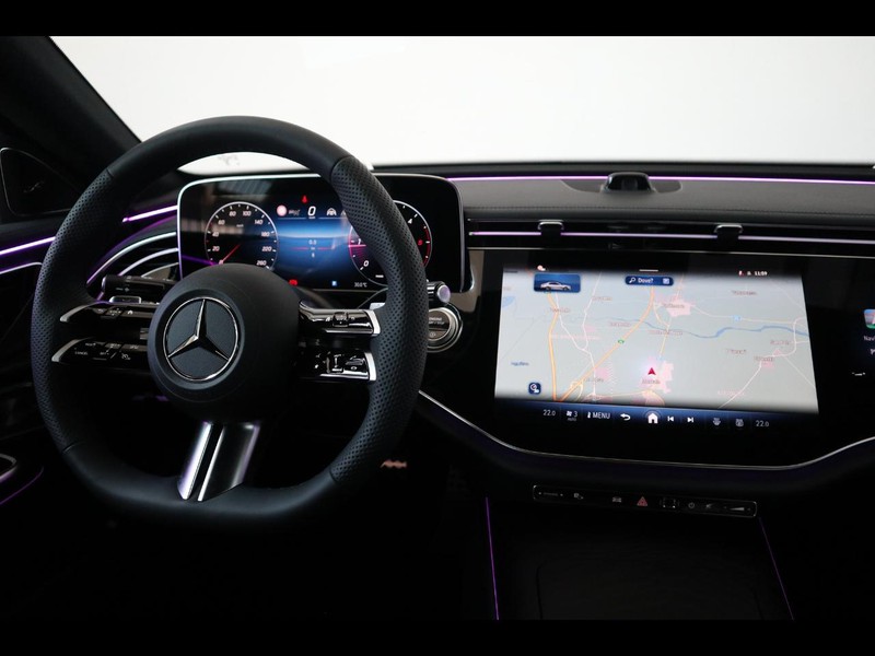 13 - Mercedes Classe E berlina 220 d amg line premium 4matic 9g-tronic