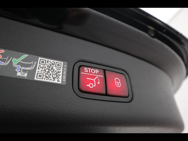 19 - Mercedes GLC suv 300 de plug in hybrid amg line premium tech 4matic 9g-tronic