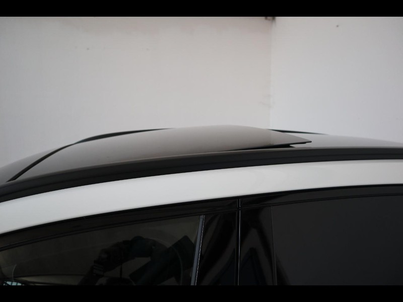 19 - Mercedes GLC suv 300 de plug in hybrid amg line premium tech 4matic 9g-tronic