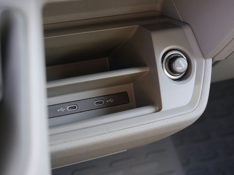 25 - Volkswagen VIC Crafter 35 2.0 tdi 140cv l4h3 business