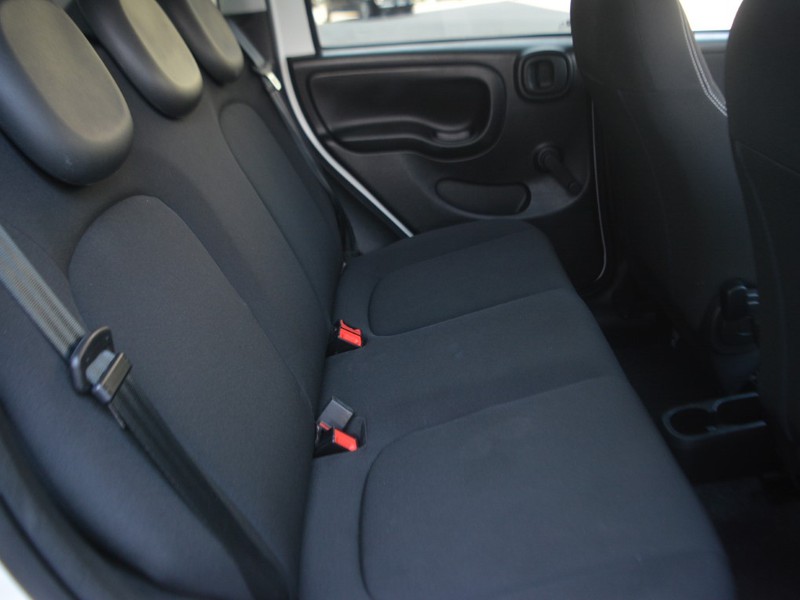 7 - Fiat Panda cross 1.0 firefly hybrid 70cv s&s 5p.ti