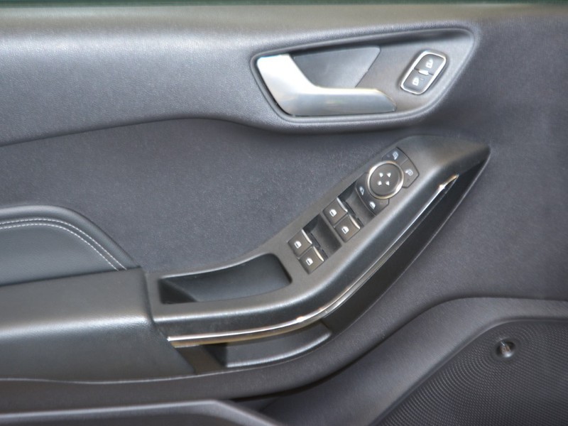 13 - Ford Fiesta 5 porte 1.5 ecoboost st s&s my20.75