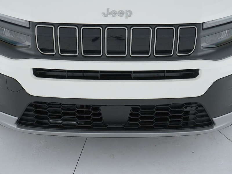 13 - Jeep Avenger full-electric altitude fwd auto