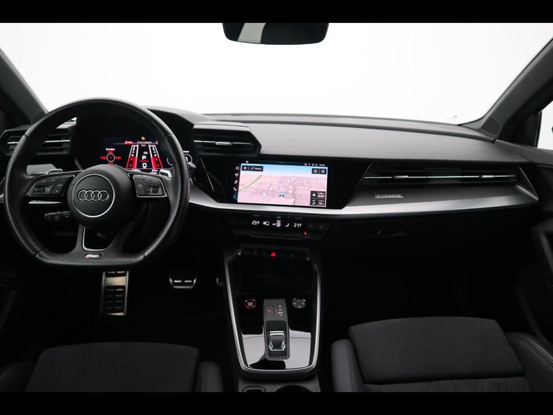 13 - Audi RS3 sportback 2.5 tfsi quattro s tronic