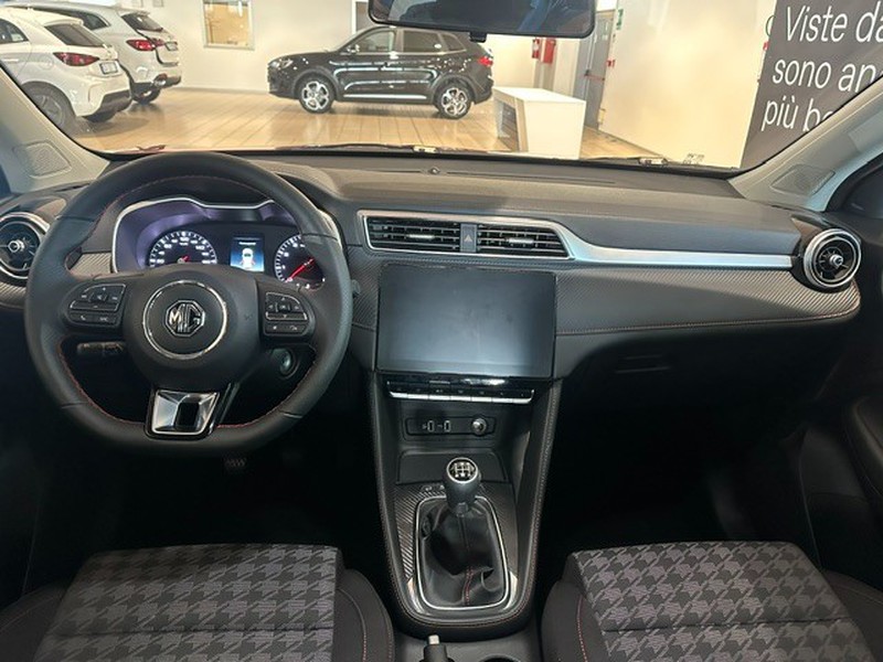 13 - Mg ZS 1.5 vti-tech comfort
