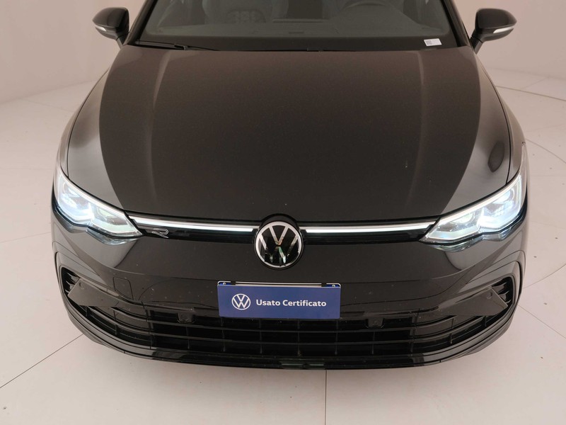 13 - Volkswagen Golf 2.0 tdi scr 150cv r-line dsg