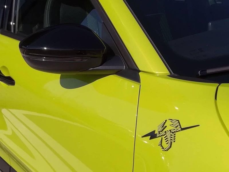 25 - Abarth 600e 54kwh turismo