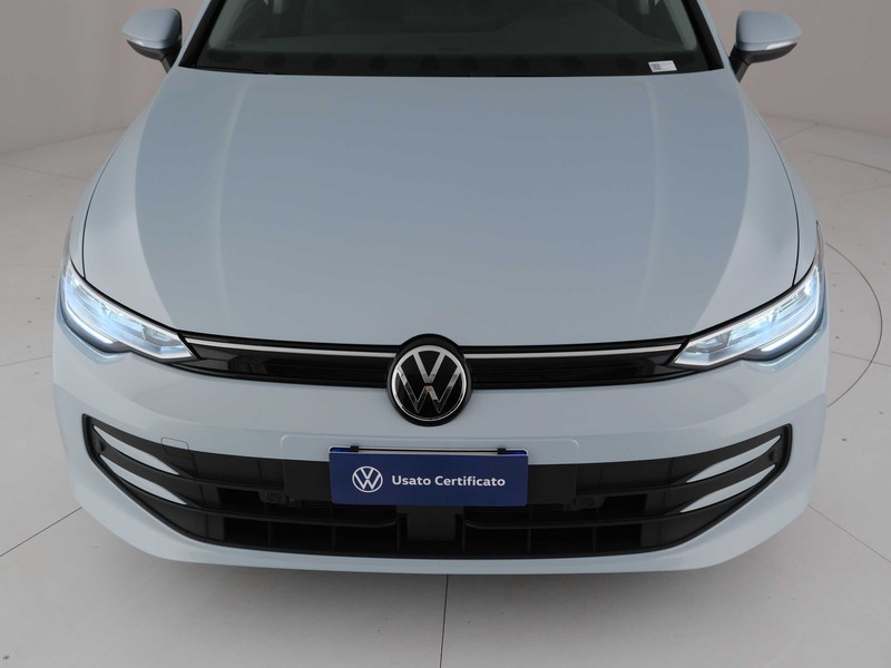 13 - Volkswagen Golf 1.5 tsi ehybrid 204cv edition plus dsg