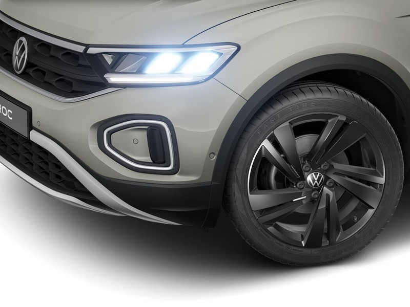7 - Volkswagen T-Roc 2.0 tdi scr 115cv sport
