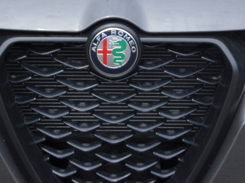 19 - Alfa Romeo Tonale 1.3 plug in hybrid 280cv veloce q4 at6