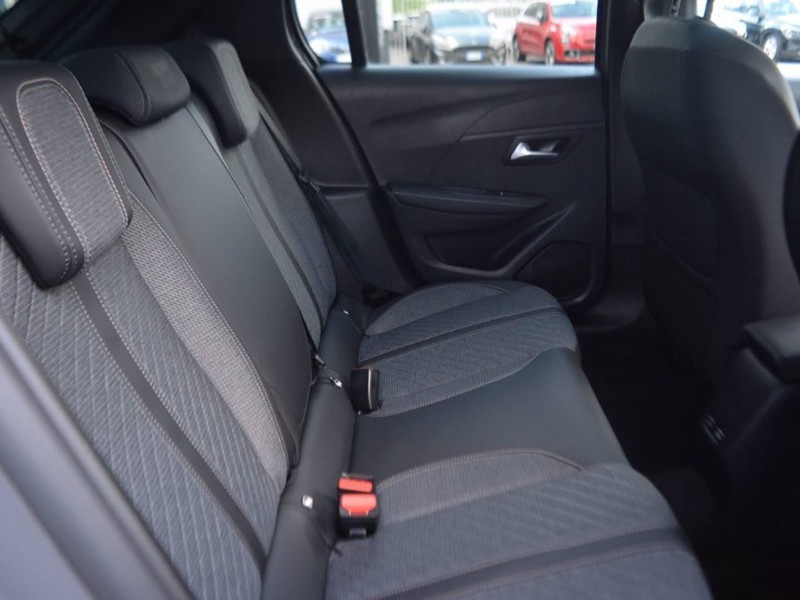 7 - Peugeot 208 1.2 puretech 100cv allure s&s