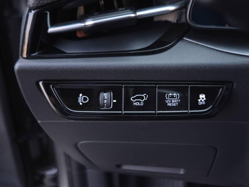 19 - Kia Niro 1.6 gdi hybrid 129cv evolution dct6