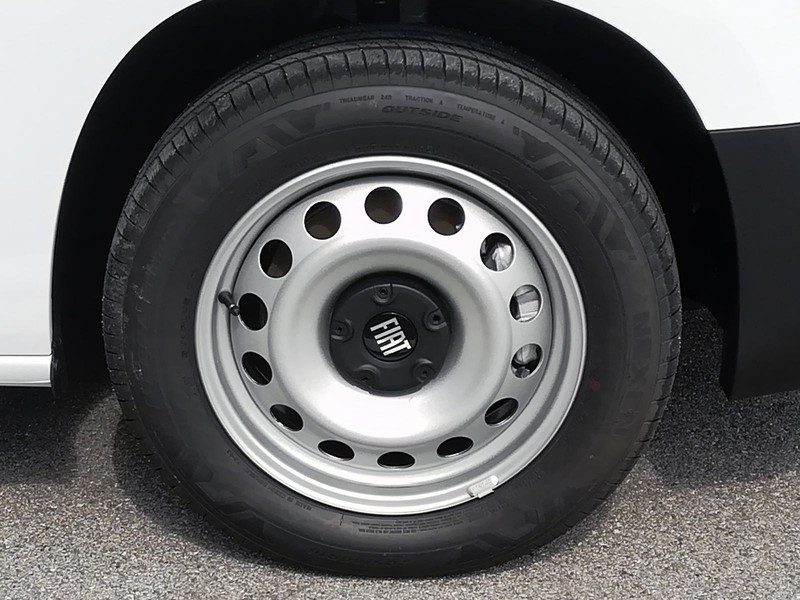 13 - Fiat Professional Doblò van 1.5 bluehdi 130cv ch1