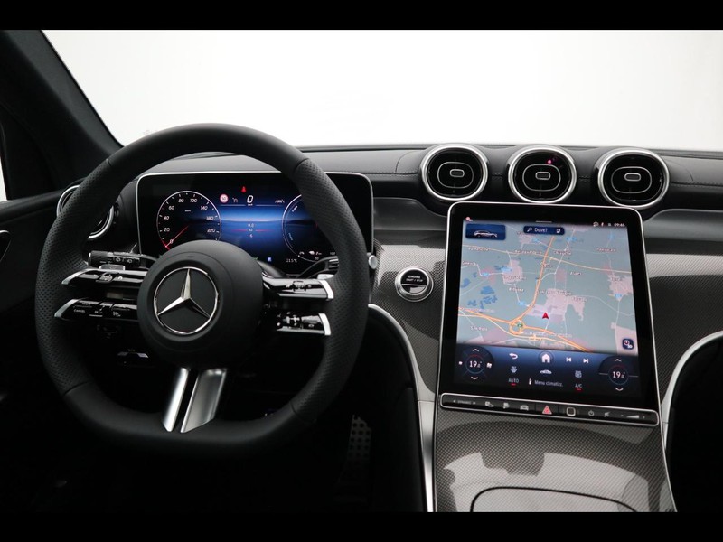 13 - Mercedes GLC suv 300 de plug in hybrid amg line advanced tech 4matic 9g-tronic