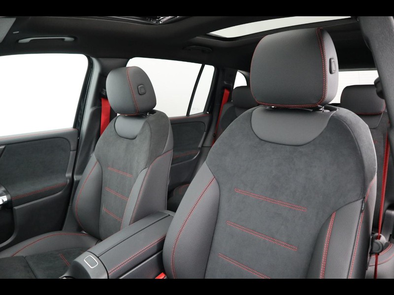 7 - AMG GLB amg 35 amg line premium 4matic 8g-dct